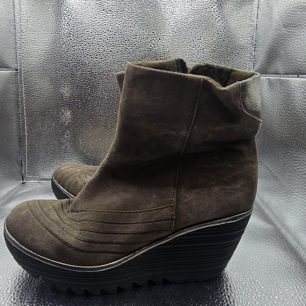 Fly london wedge Ankle Boots size 7.5 (38) - Picture 2 of 12